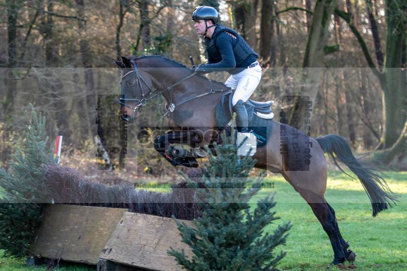 Preview 240323-Prf03-GelPfE-R07-EF2_09880.jpg